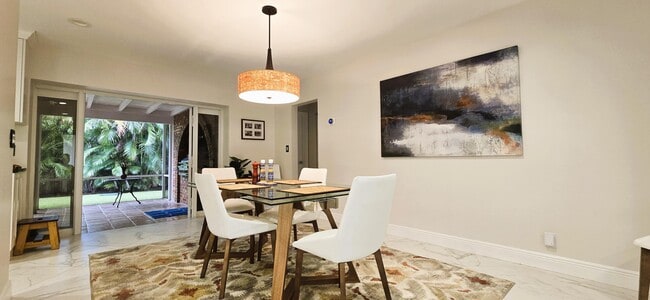 Photo - 1568 Point Way