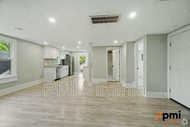Building Photo - 2732 Jason Ave Unit #2 Rental