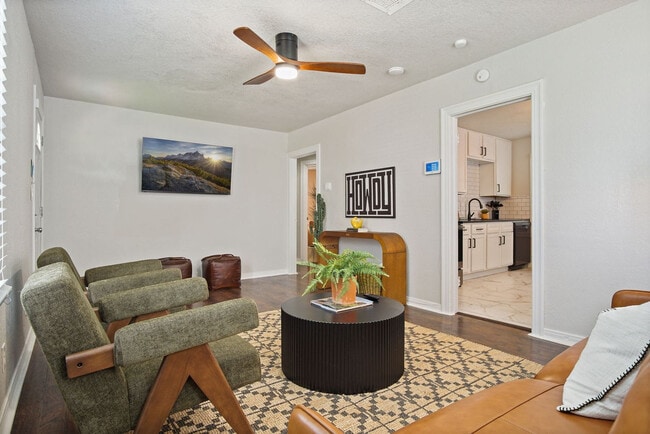 Photo - 912 W Comanche St Unidad ID1259093P