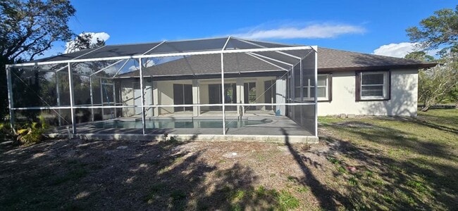 Photo - 5329 Kasper St