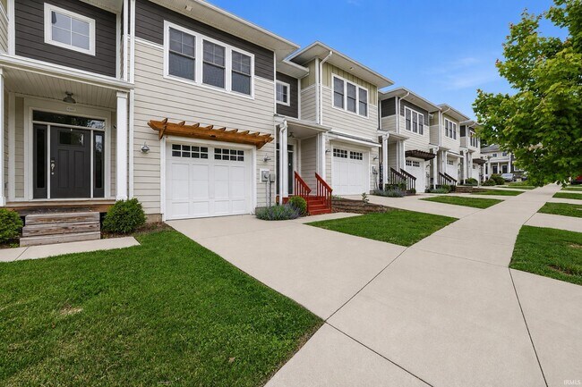 Photo - 4315 N Cypress Ln