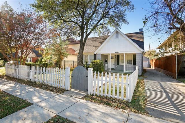 Photo - 5227 Homer St