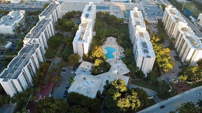 Photo - 16919 N Bay Rd Unit 818-2