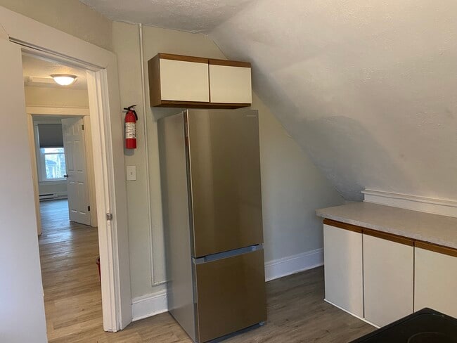 Photo - 734 Egleston Ave Unit 2