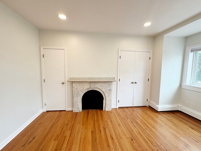 Building Photo - 3 Prescott St Unit 2 Rental