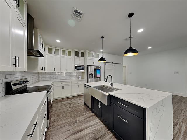 Photo - 1920 Carver Ave