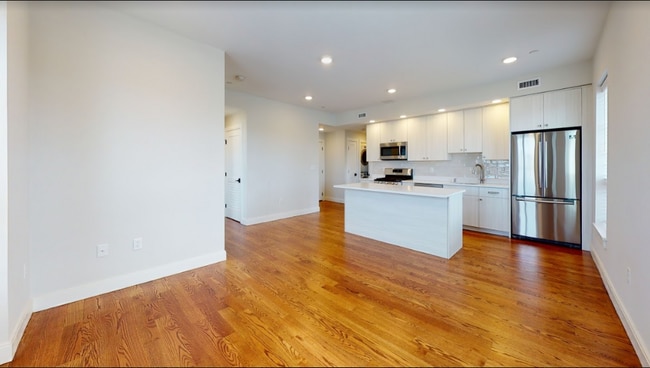 Photo - 1 Everett St Unidad 302