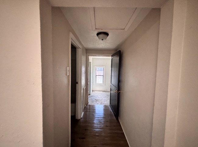 Photo - 2621 Tarlton St