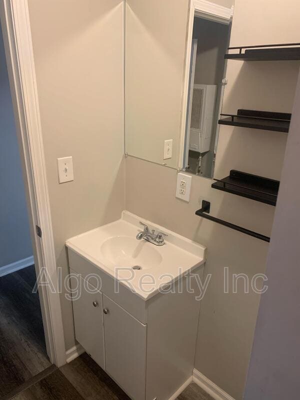 Photo - 347 24th Ave NE