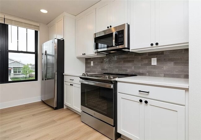 Photo - 2833 SW Prairie Trail Pky