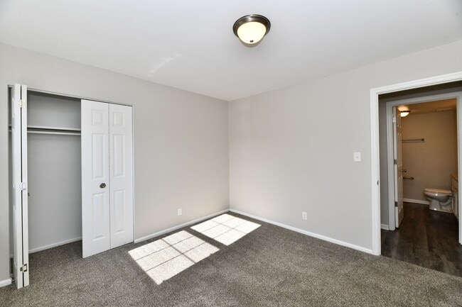 Photo - Park Lane Apartments