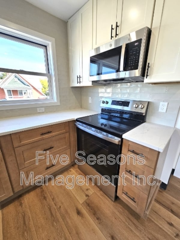 199 King St