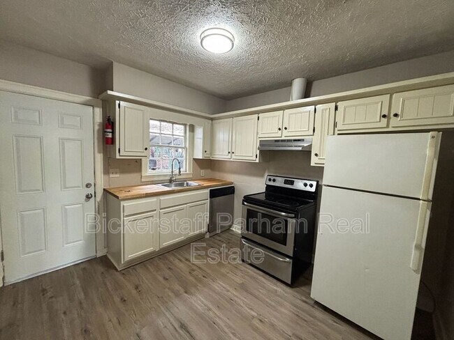 Photo - 3623 Fifteenth Avenue Unit A