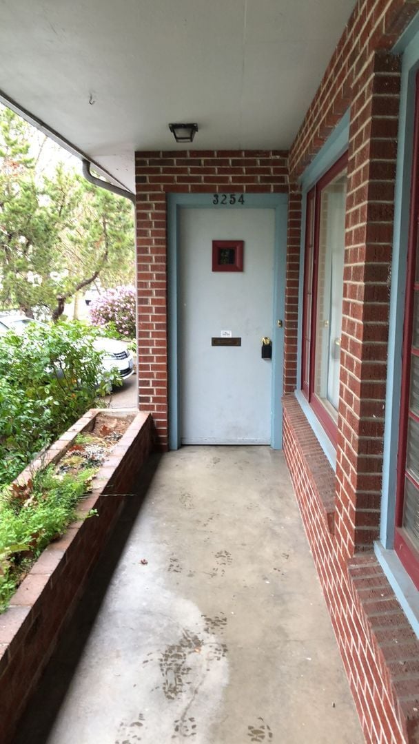 Charming 1 Bedroom/1 Bath Near Campus - Charming 1 Bedroom/1 Bath Near Campus House