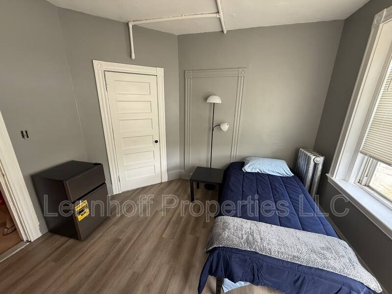 Photo - 376 Washington St