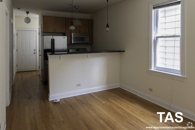 Building Photo - 1738 W Altgeld St Unit 2R Rental