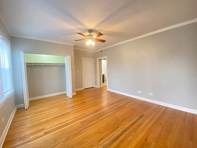 Building Photo - 2005 N Lamon Ave Unit 1 Rental
