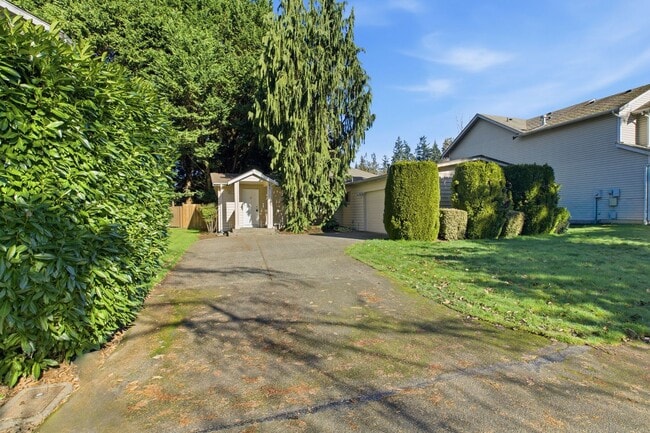 Photo - Charming 3 bed/1bath Lynnwood Home