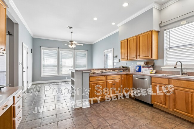 Photo - 1208 Lake Frances Dr