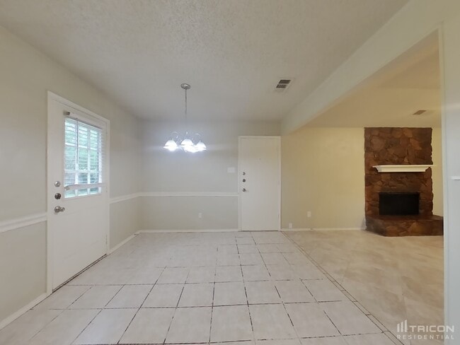 Photo - 4008 Segram Ct