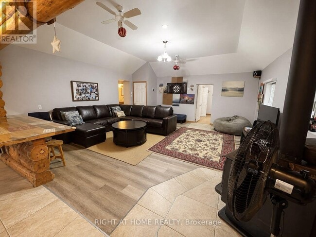Photo - 5470 Penetanguishene Rd