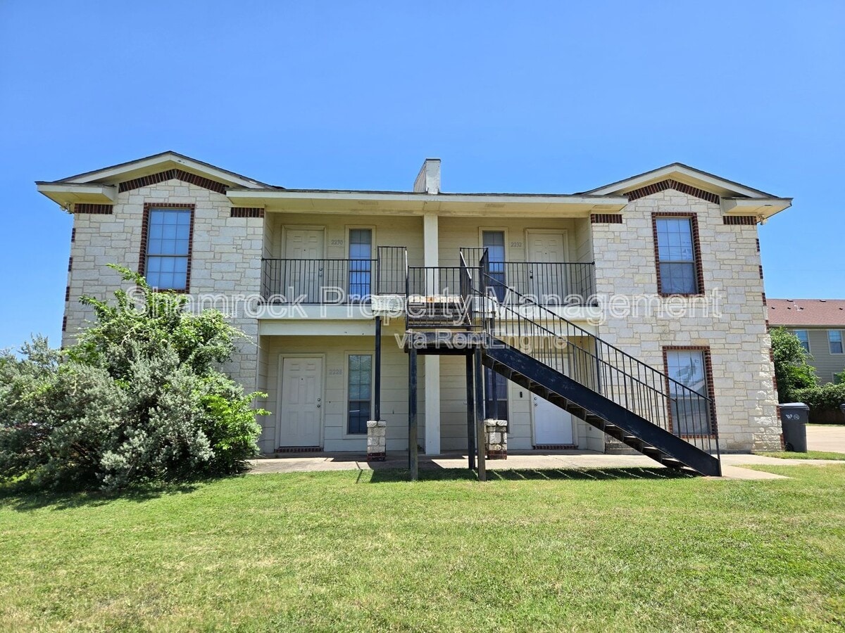 Photo - 2230 Breezy Dr Apartamento