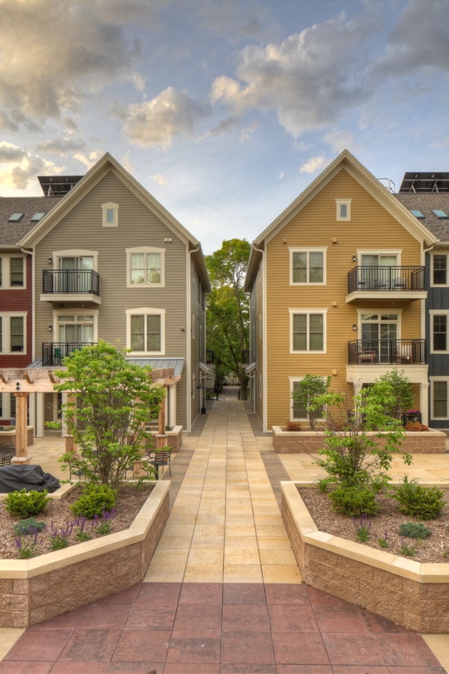 Exterior - City Row Rental