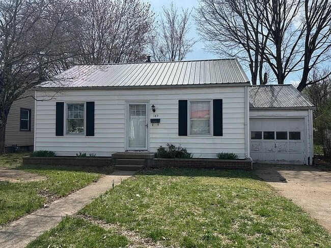 Building Photo - 189 N Park Dr Rental