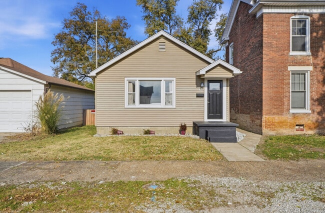 Building Photo - 519 E Water St