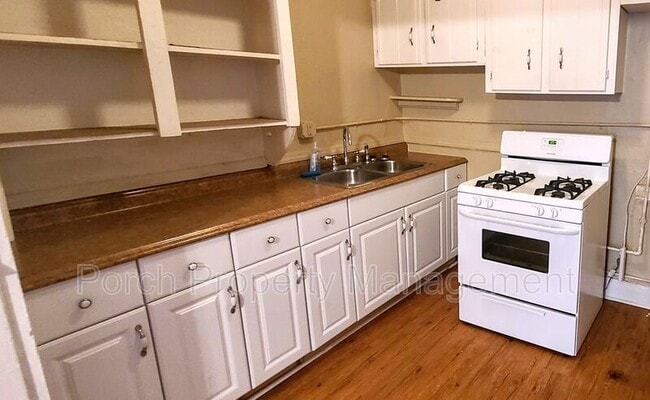 Photo - 320 N Barcelona St Unit 3