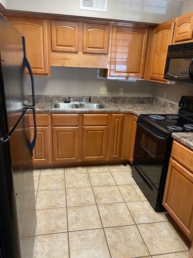 Photo - Cozy 2 Bed 2 Bath Condo Available Fall 2025!