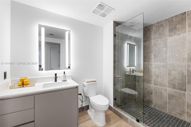 Photo - 307 SW 5th St Unidad STUDIO 09 LINE