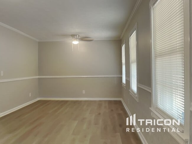 Photo - 5555 Richland Dr