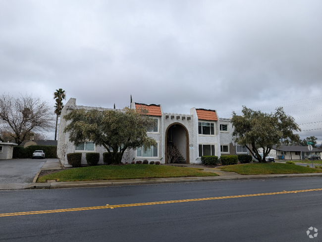 Building Photo - 2364 Las Plumas Ave Unit E Rental