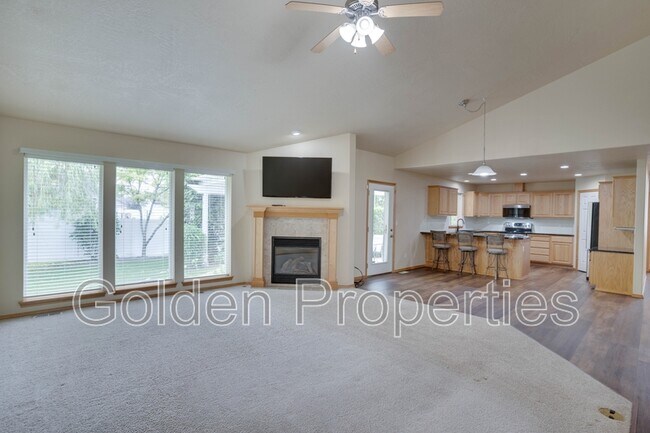 Photo - 3045 W Thorndale Loop