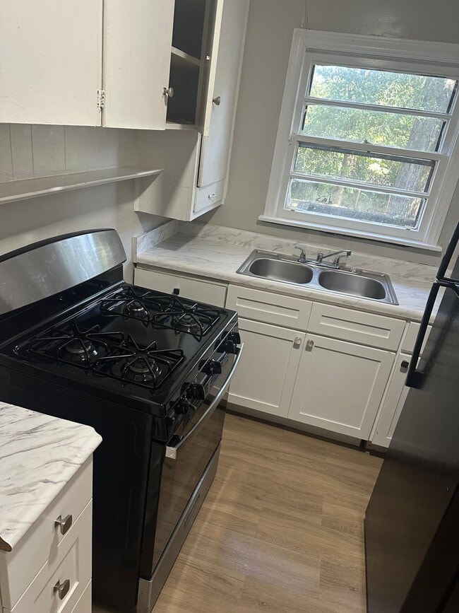 Photo - 3212 Texas St