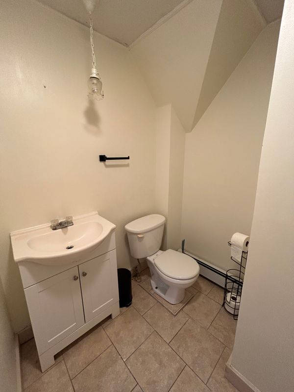 72 Willetts Ave Unit 2