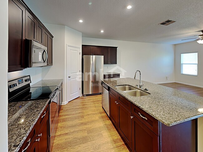 Photo - 8178 Radican Rd