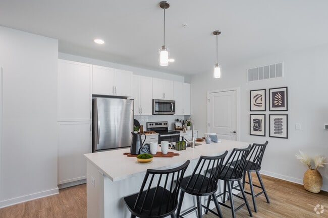 2BR, 2BA - 1,194SF - Kitchen