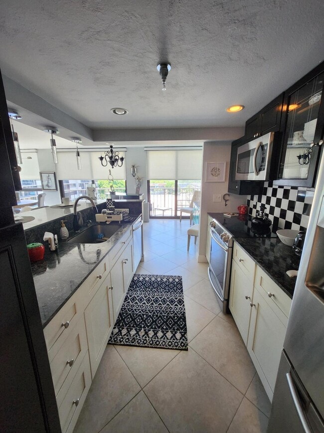 Photo - 899 Jeffery St Unit 701