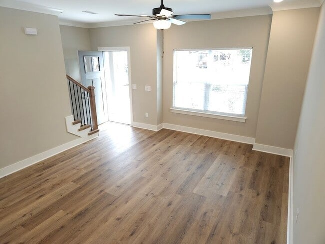 Photo - 719 Crestland Ave Unidad A1