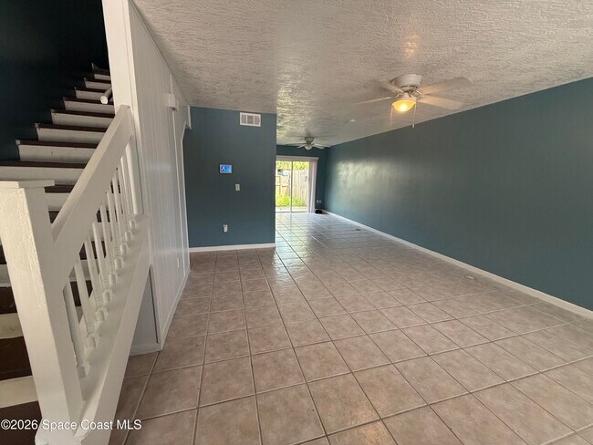 Photo - 3814 Tree Ridge Ln NE