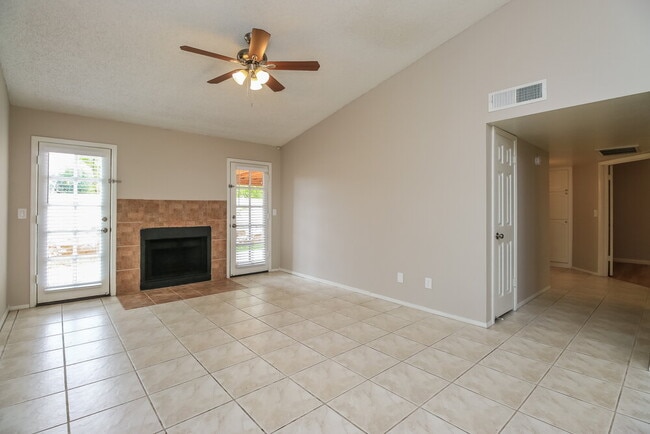 Photo - 2848 E Brown Rd