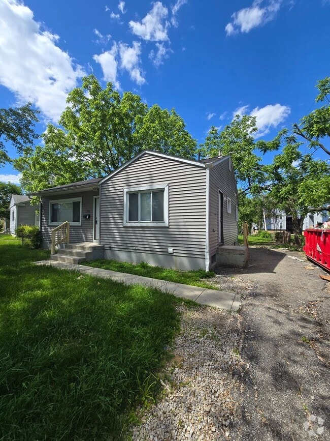 Building Photo - 3 BEDROOM SINGLE FAMILY Rental