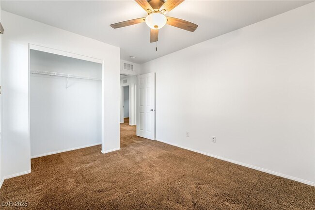 Building Photo - 8930 W Ford Ave Rental