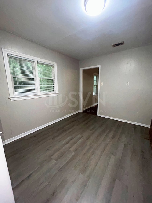 Building Photo - 2958 Frederick St Rental