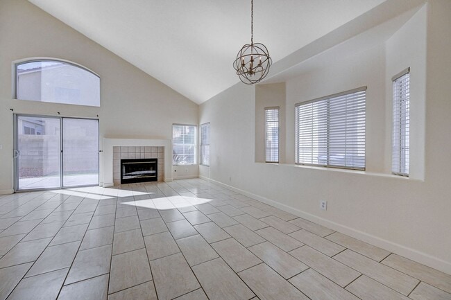 Photo - Henderson 3 bedroom home with 2-car garage