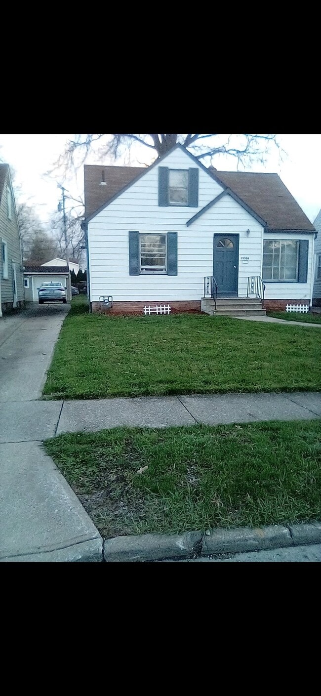 Photo - 13508 Thraves Rd