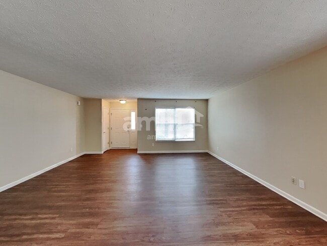 1947 Acorn Ct