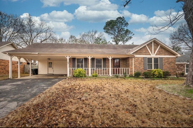 Photo - 3935 N Heatherhill Dr House